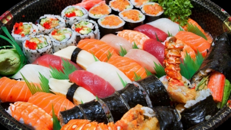 Ini Dampak Buruk Sushi untuk Kecantikan Kulit