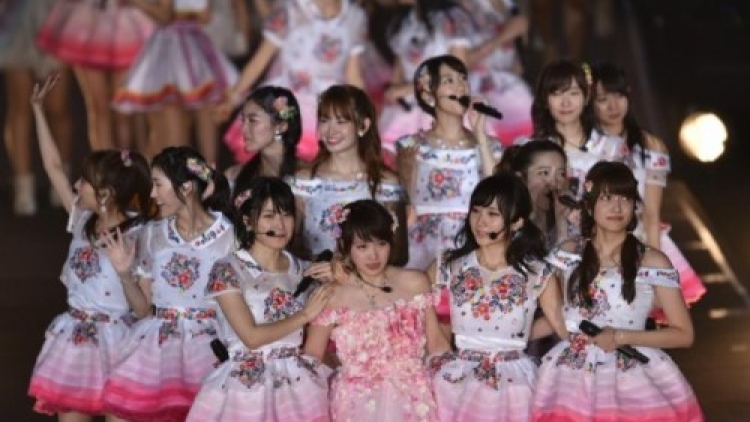 Kelulusan Rina Kawaei & Asuka Kuramochi