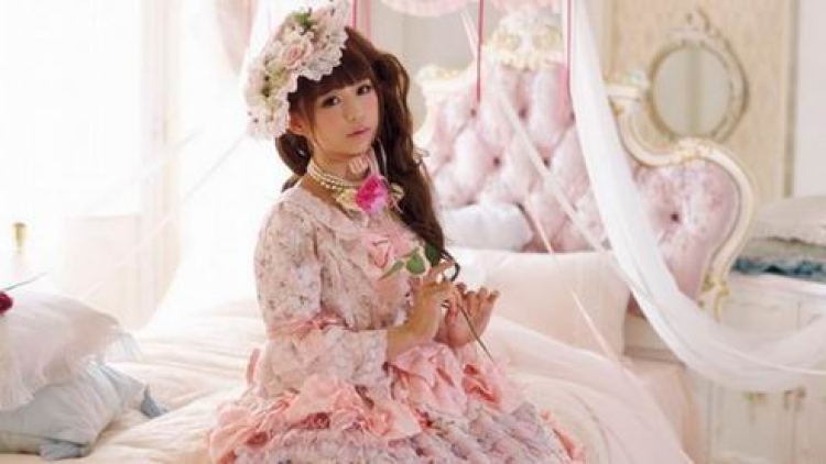 Kesalahpahaman Interpretasi Gaya Lolita (1) Kesalahpahaman Interpretasi Gaya Lolita (1)