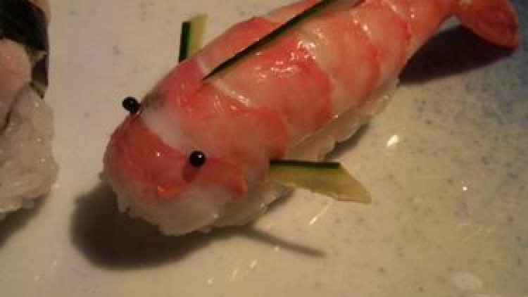 Kreasi Bentuk Sushi yang Unik dan Kreatif (26) Kreasi Bentuk Sushi yang Unik dan Kreatif (26)