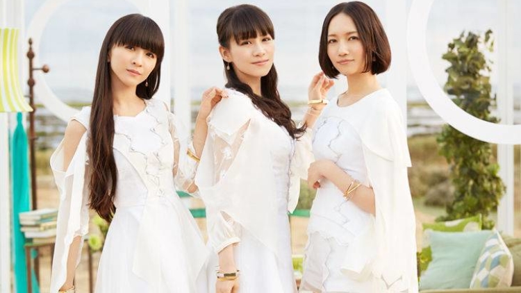 Lagu baru Perfume berjudul 'TOKIMEKI LIGHTS' digunakan untuk CM Chocola BB