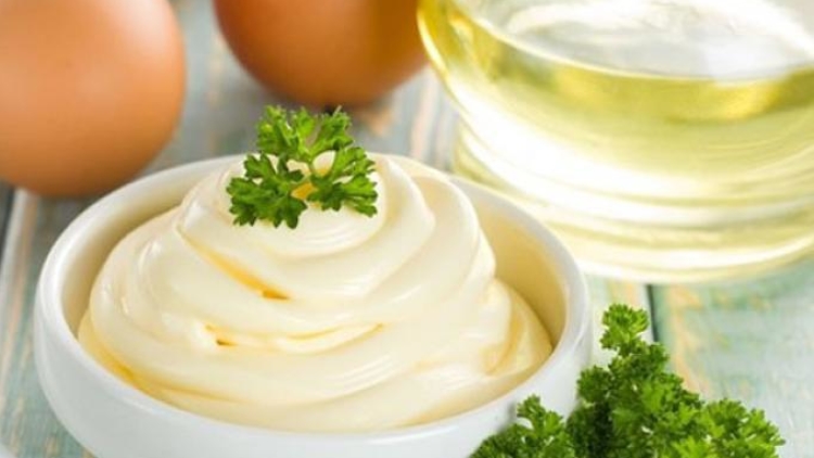 Mayones Bisa untuk Vitamin Rambut agar Sehat dan Berkilau (1) Mayones Bisa untuk Vitamin Rambut agar Sehat dan Berkilau (1)