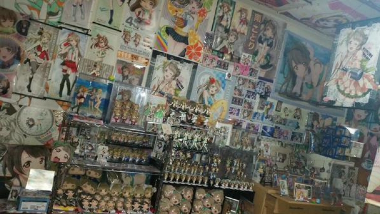Otaku penggemar Love Live! memamerkan isi kamarnya, mau kamar seperti ini (2) Otaku penggemar Love Live! memamerkan isi kamarnya, mau kamar seperti ini (2)