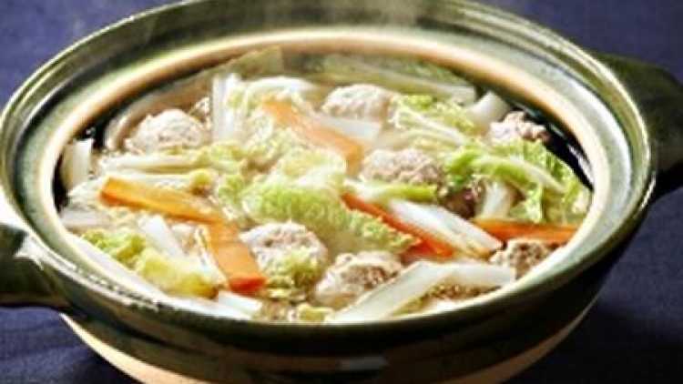 Tori-tsukune nabe, bakso ayam dalam cawan panas khas Jepang (1)