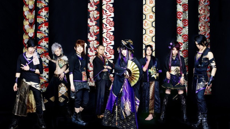 Wagakki Band membawakan lagu tema untuk web drama Attack on Titan  (1)