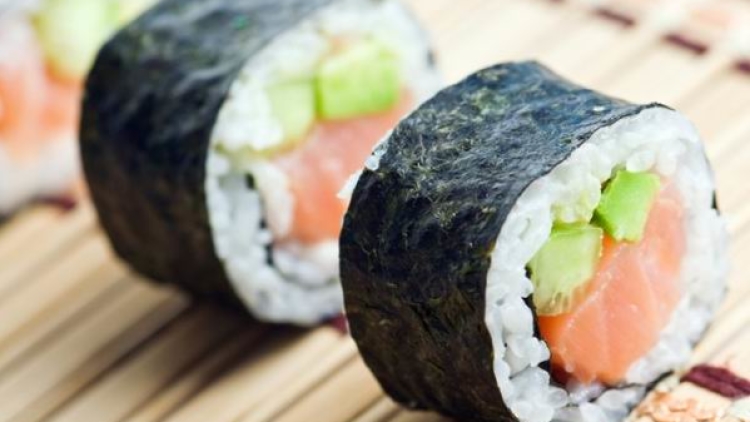 Wah, Kebiasaan Makan Sushi Bisa Bikin Umur Lebih Panjang