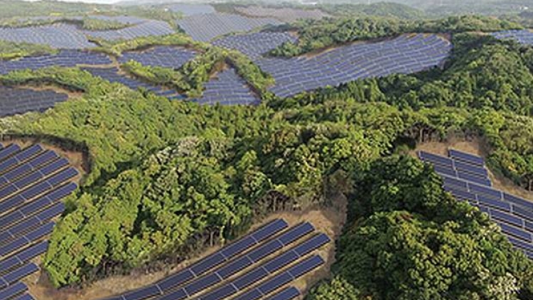 Wow! Jepang mengubah lapangan golf yang terlantar menjadi ladang pembangkit tenaga surya! (1) Wow! Jepang mengubah lapangan golf yang terlantar menjadi ladang pembangkit tenaga surya! (1)