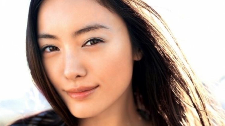 Yukie Nakama akan membintangi drama NHK yang baru Yukie Nakama akan membintangi drama NHK yang baru