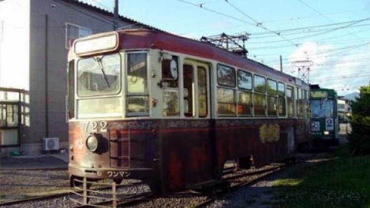 kereta-api-hakodate-722-keluaran-tahun-1962_20150119_084149 kereta-api-hakodate-722-keluaran-tahun-1962_20150119_084149