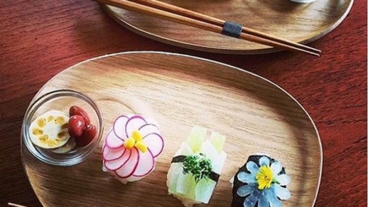 masakan_jepang atau hiasan (1)