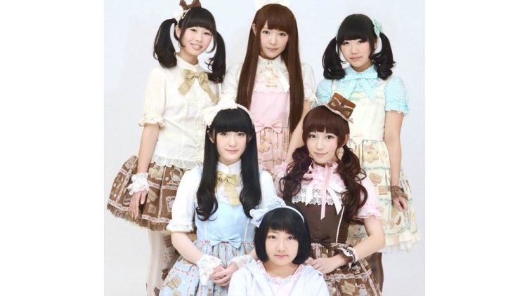 meltia, idol group yang menyanyi dan menari mengenakan pakaian lolita! meltia, idol group yang menyanyi dan menari mengenakan pakaian lolita!