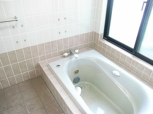 Kamar mandi bersih (tsunagujapan.com)