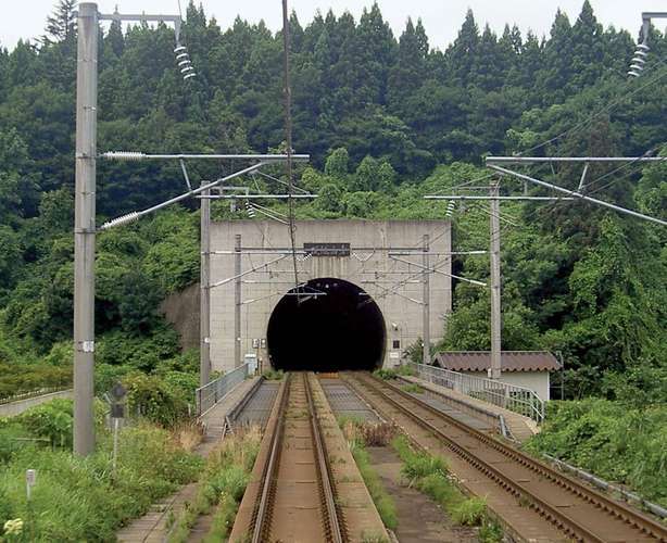 terowongan Jepang Seikan Tunnel japanesestation.com
