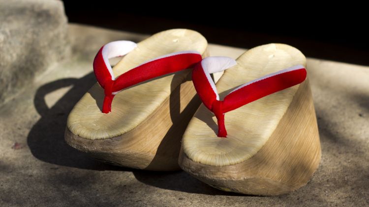Sama Sama Sandal Tradisional Jepang Apa Sih Perbedaan Geta Dan Zori 