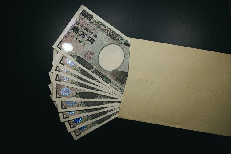 uang jepang 10.000 yen japanesestation.com