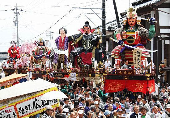 Parade yama di sepanjang jalan Mikuni (Tourism of All Japan x Tokyo).