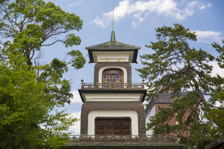 4 Kuil Terindah di Prefektur Ishikawa yang Wajib Kalian Kunjungi
