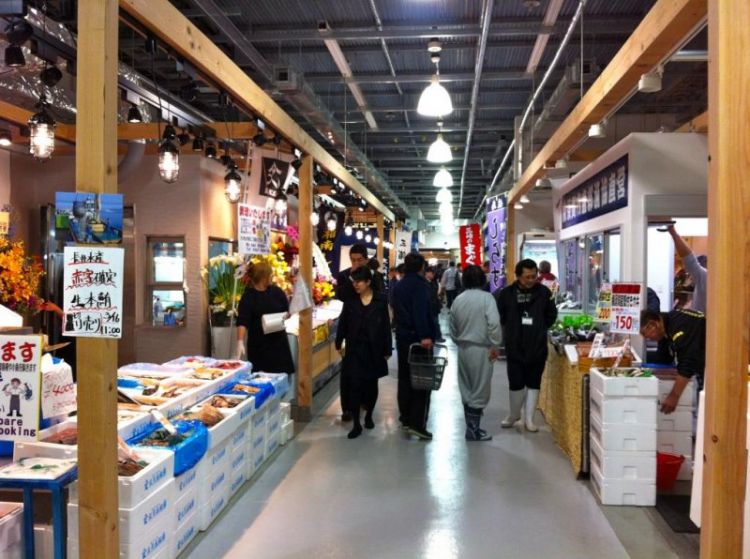 Area seafood Ichigo-Yokosuka Port Market (Jessica A. Paje/Japan Travel)