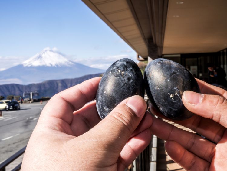 Black Eggs bisa perpanjang usia (Cezary Jan Strusiewicz/Tokyo Weekender).