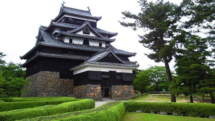 Kastil Matsue (Japan Guide)