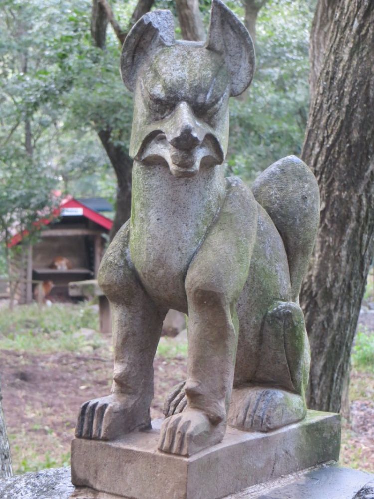 Patung yang ada di Zao Fox Village (Rebecca Daum/Japan Travel).