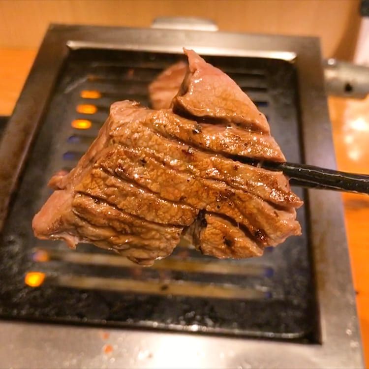 Yakiniku merupakan menu andalan di Restoran Jiromaru (Dive Japan).