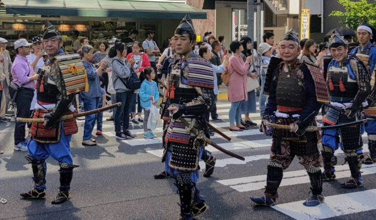 Parade samurai di Kachiya Matsuri (Tokyo Cheapo).