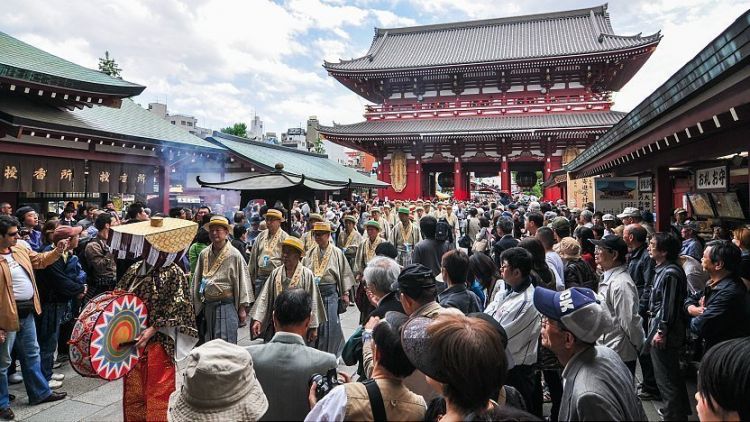 Sanja Matsuri merupakan salah satu festival besar Shinto di Jepang (Japan Guide).