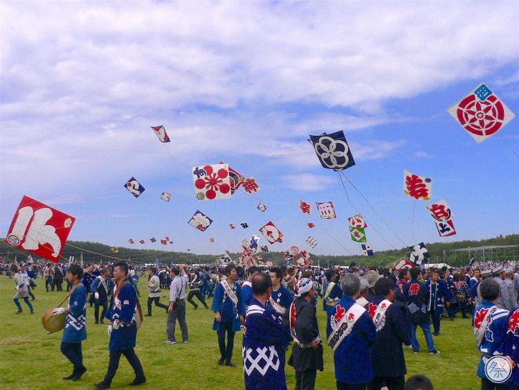 Kompetisi layangan di rangkaian acara Hamamatsu Flying Dragon Festival (inhamamatsu.com).