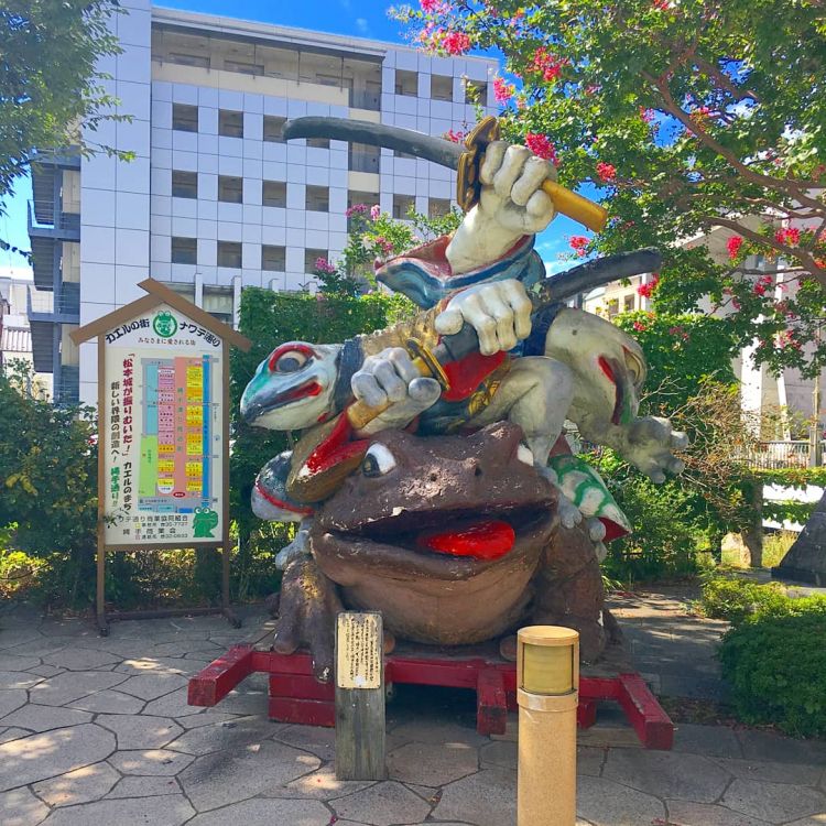 Patung katak samurai di Jalan Nawate dori (Welcome Matsumoto)