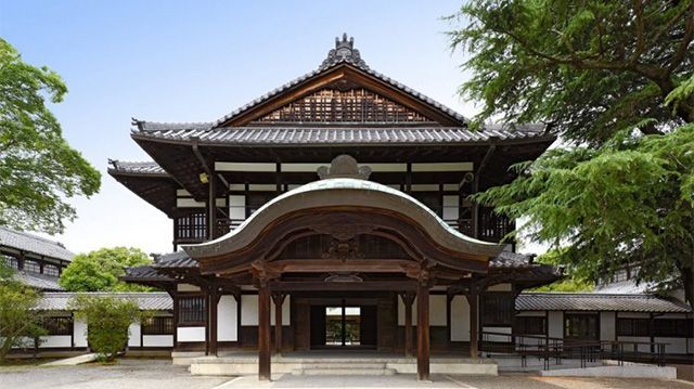 Bangunan tradisional di Ritsurin Koen yang masih terjaga (Visit Kagawa).