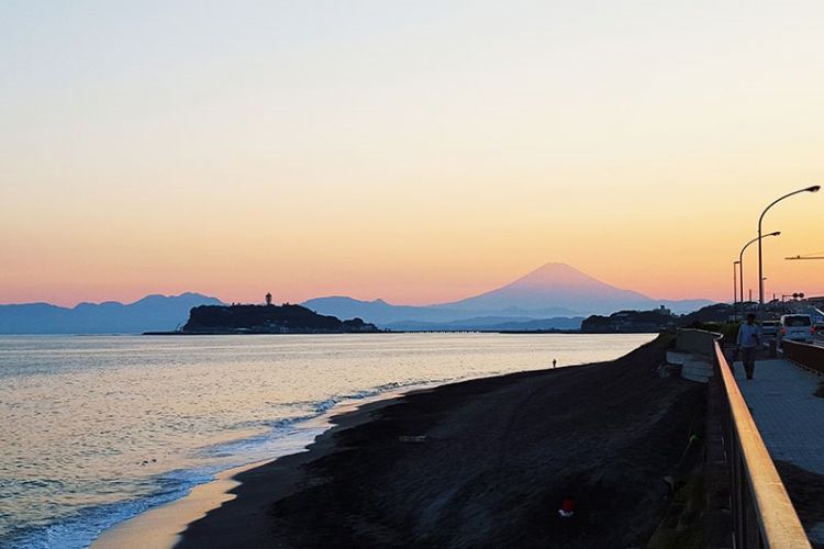 Pemandangan Gunung Fuji dari Inamuragasaki (Kina Village)