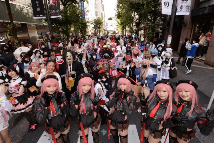 Keseruan Ikebukuro Halloween Cosplay Festival tahun lalu (Ikebukuro Halloween Cosplay Official Site)