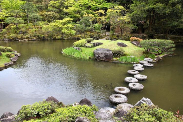 Isuien Garden.