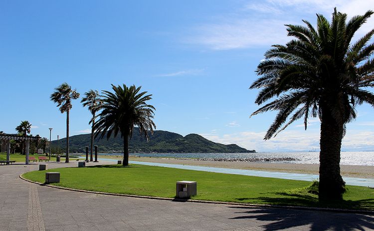 Shiroya Seaside Park (Atsumihantou Visitors Bureau)