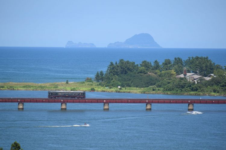 Pemandangan Semenanjung Tango