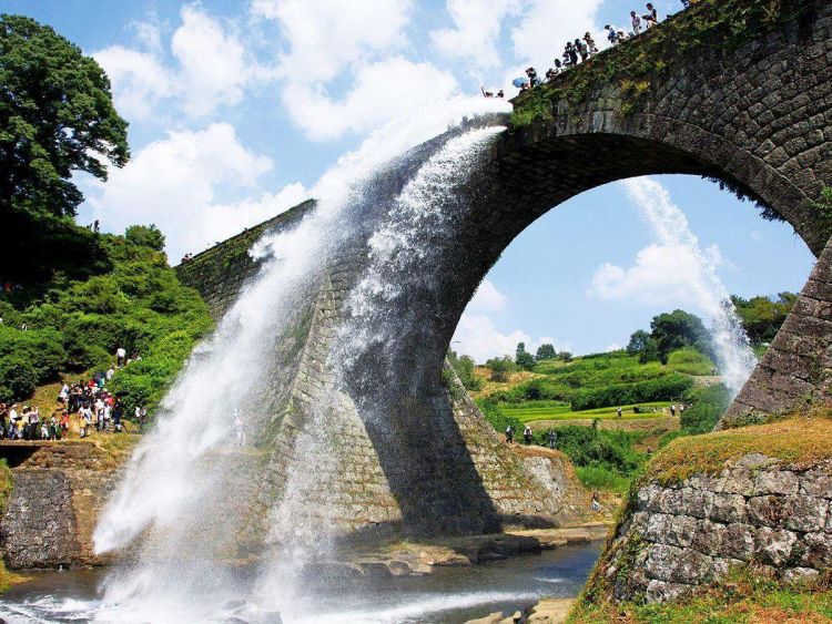 Tsujunkyo Bridge destinasi wisata populer di Prefektur Kumamoto