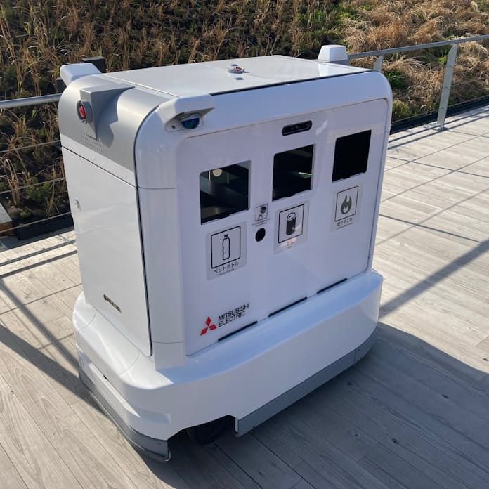 Bentuk robot tempat sampah otonom (Nikkei) Bentuk robot tempat sampah otonom (Nikkei)