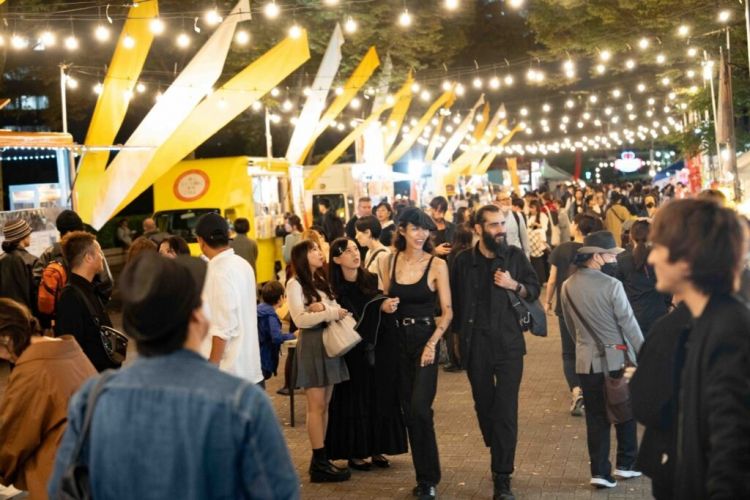 Tokyo NIght Market di Yoyogi Park Tokyo NIght Market di Yoyogi Park