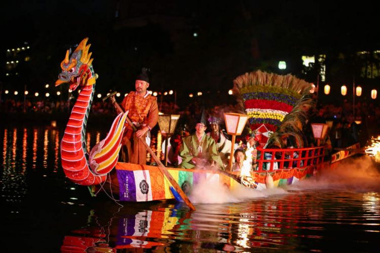 Festival Tsukimi 2025 di Jepang: Menikmati Pesona Bulan dan Budaya Festival Tsukimi 2025 di Jepang: Menikmati Pesona Bulan dan Budaya
