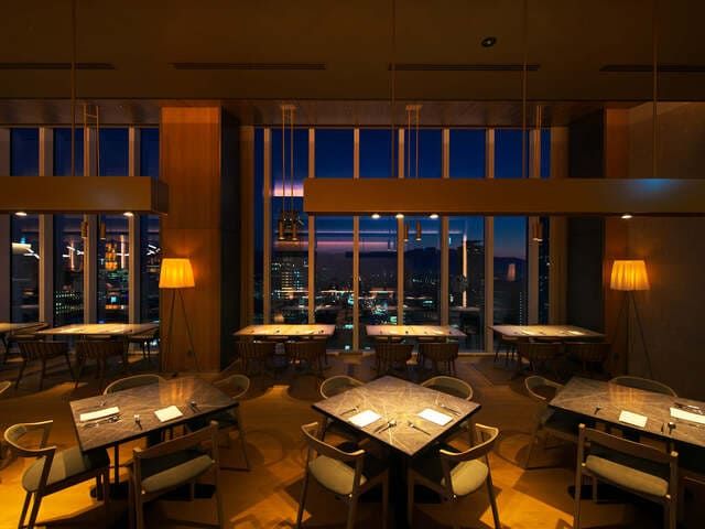 Restoran di rooftop Sapporo Hotel by Granbell